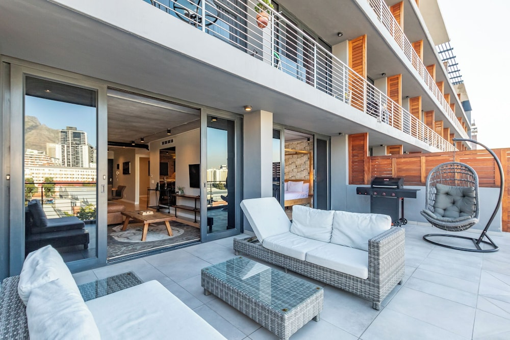 The Docklands Two Bed Superior Apartment