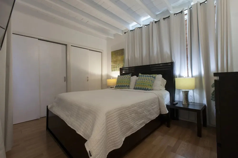 Perfect Holiday House by VR in the Sun