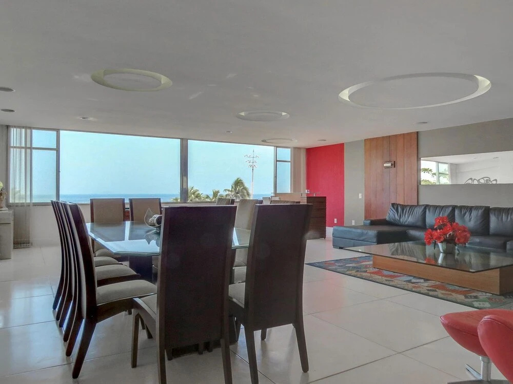 LinkHouse Amazing BeachFront