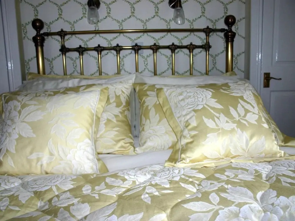 Number 8 Guest House