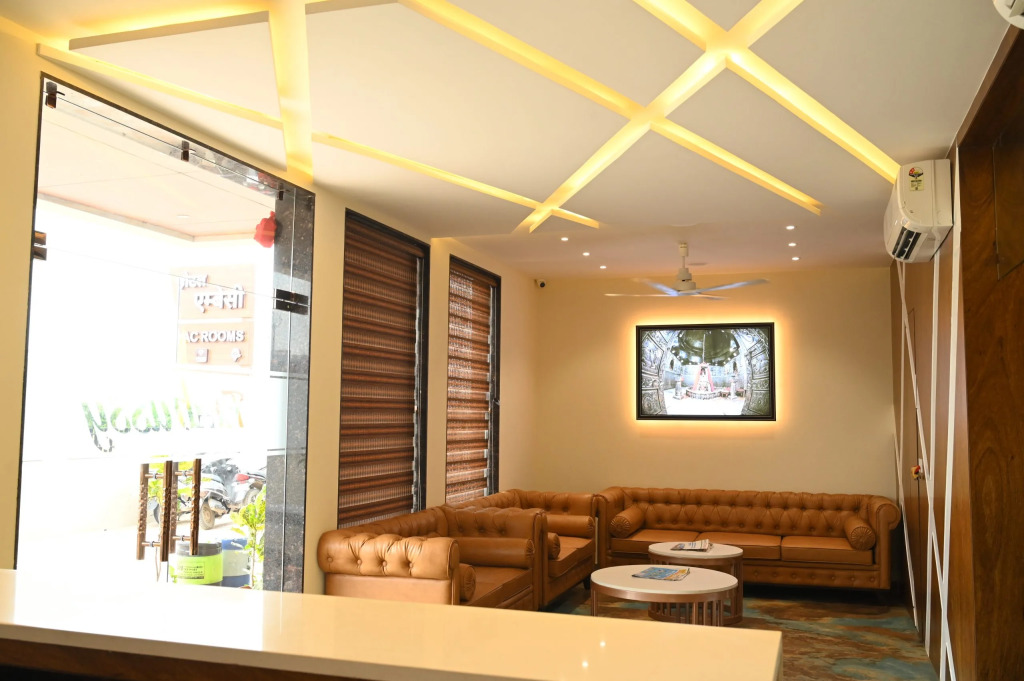 Hotel Embassy
