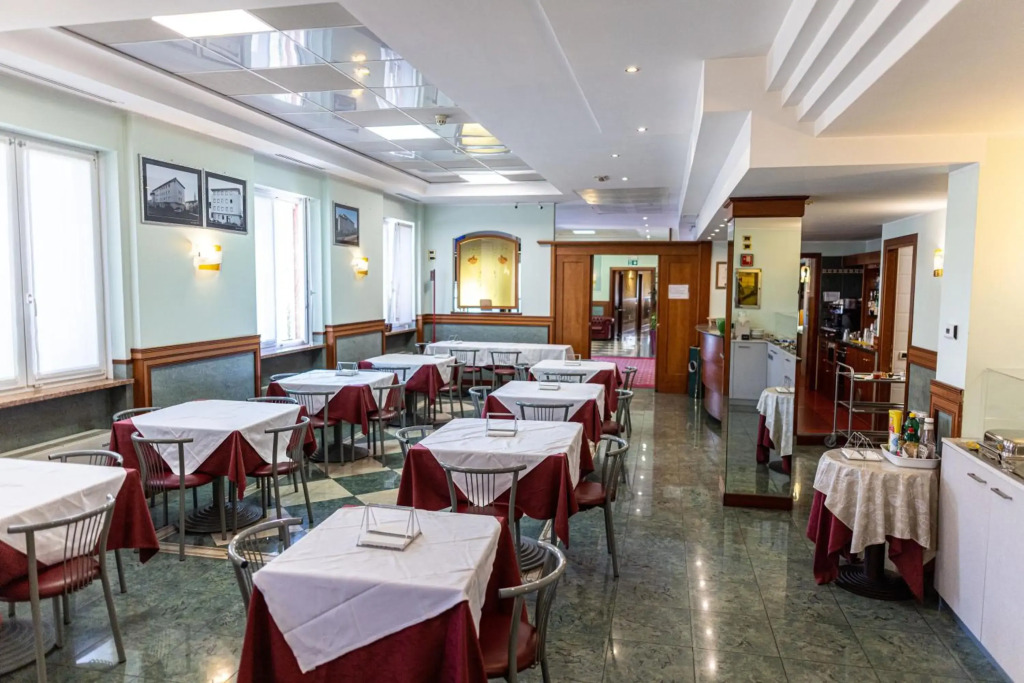 Hotel Mary