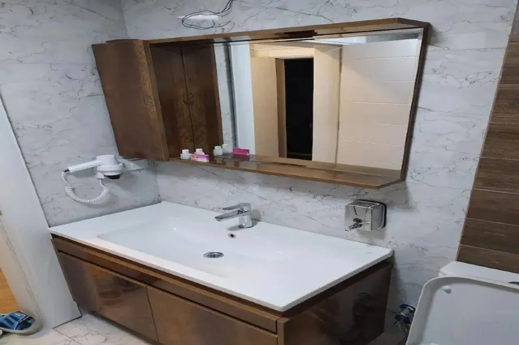 Akdeniz Van Otel