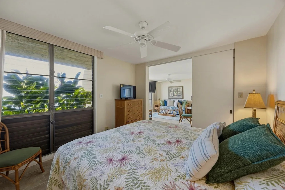 Oceanfront Maui Point Condo Sleeps 4 - Unit A3 1 Bedroom Condo