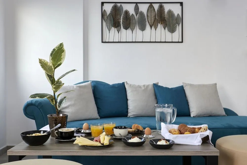 Alyvia Suites
