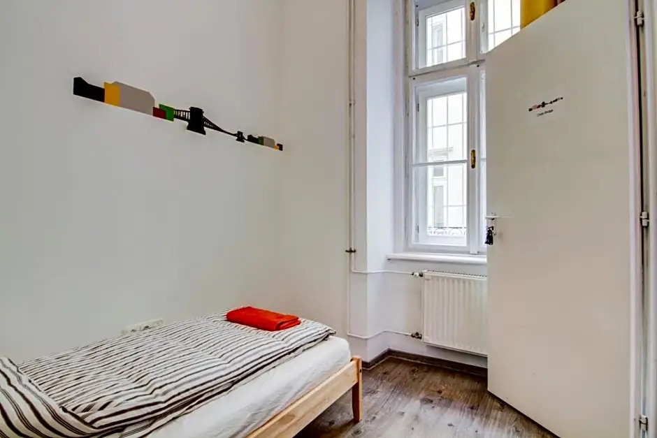 Pals Mini Hostel