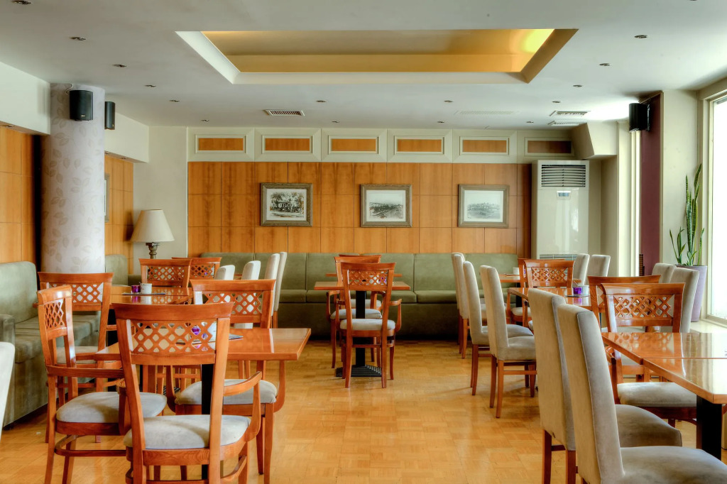 Lesvion Hotel