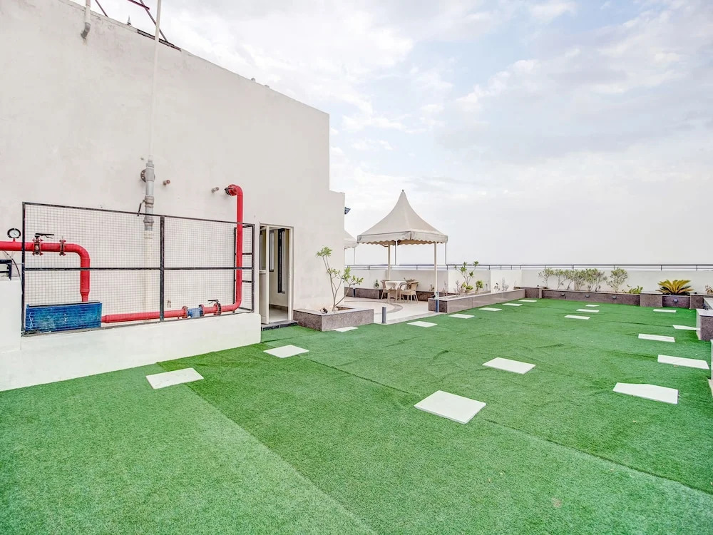 Oyo 43979 Hotel Urbanite