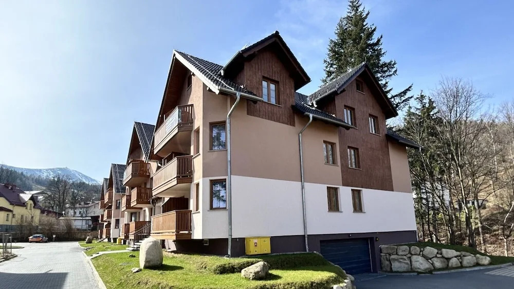 Apartamenty Sun & Snow Nad Łomnicą