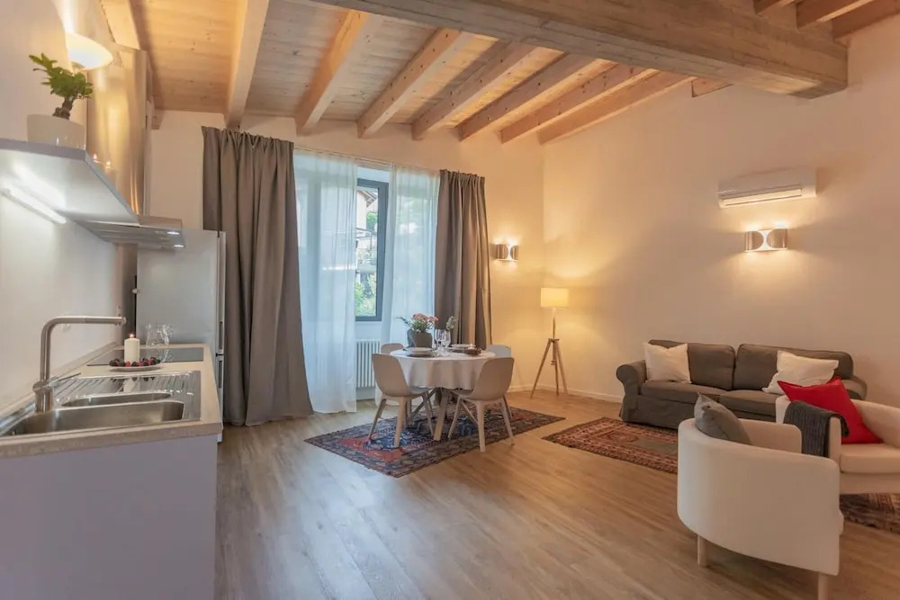 Luxury Apartments in Villa Cardinal Ciceri by Rent All Como