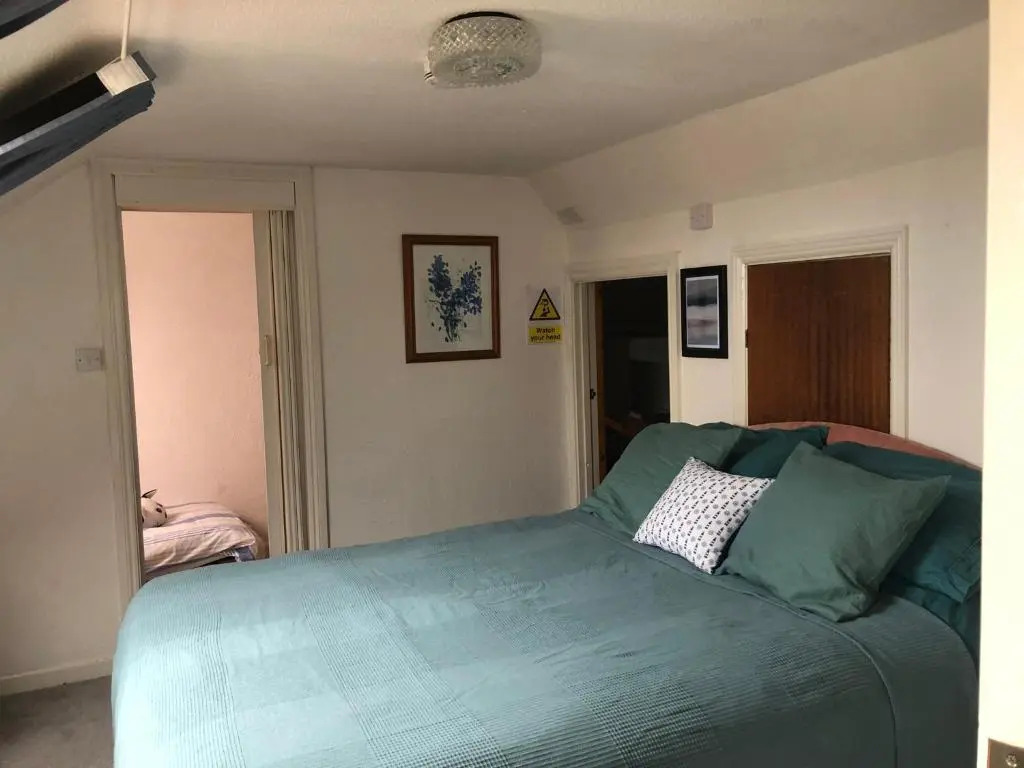 Quirky Loft Apartment in Paignton With sea Views