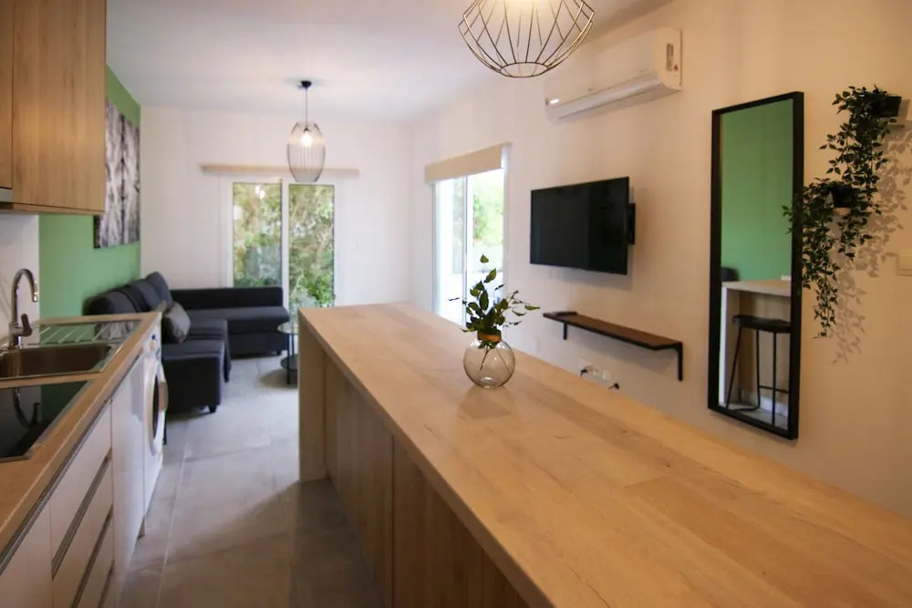 Phaedrus Living: Seaside Modern Flat Limnaria 123