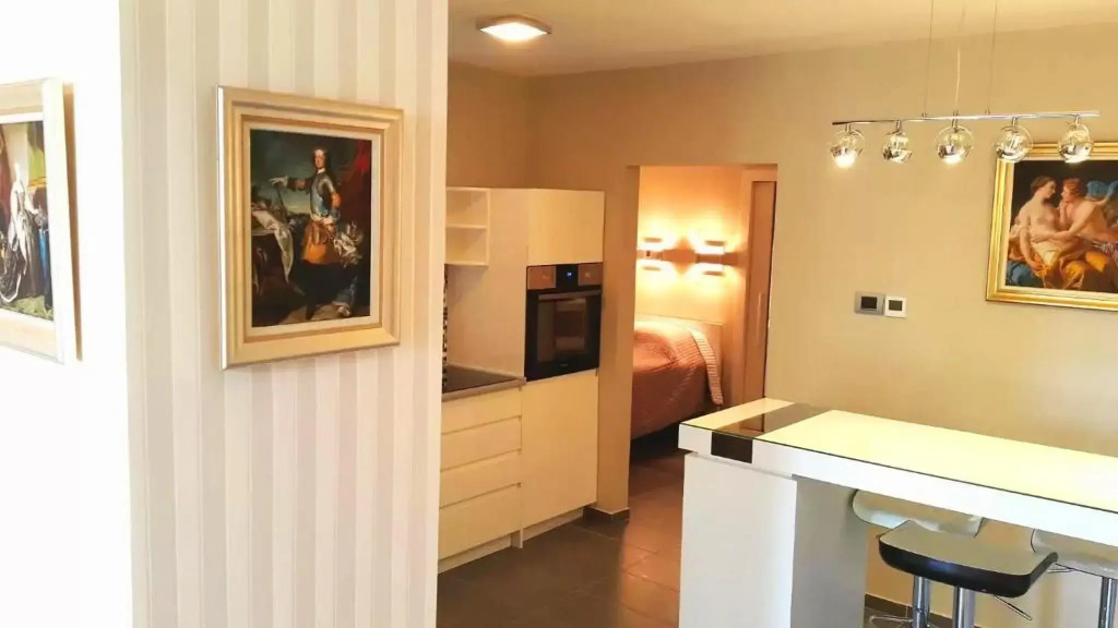 Terranova Apartment (city central)