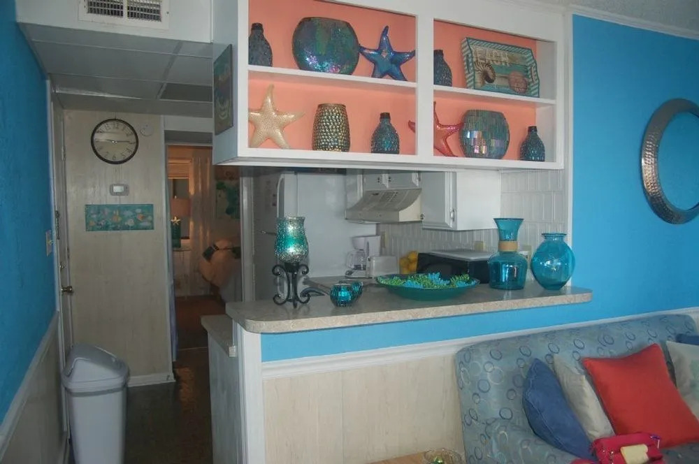 Crescent Beach Villas, Unit 106 - 1 Br Condo