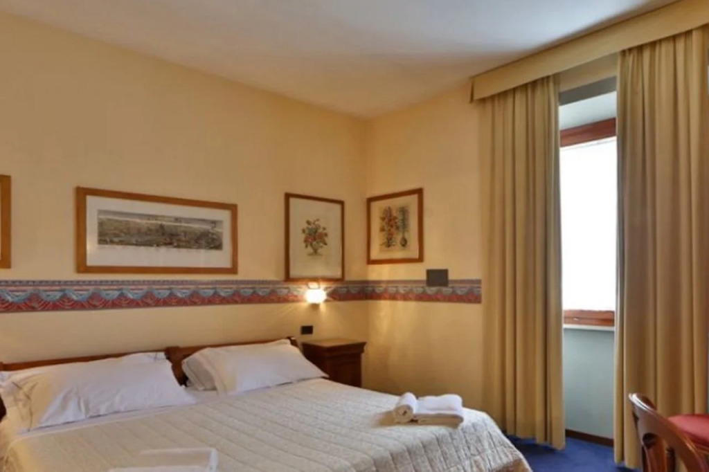 Select Executive Residence