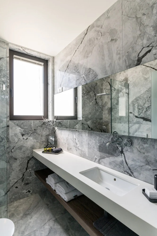 GM exclusive Luxury Suites & SPA