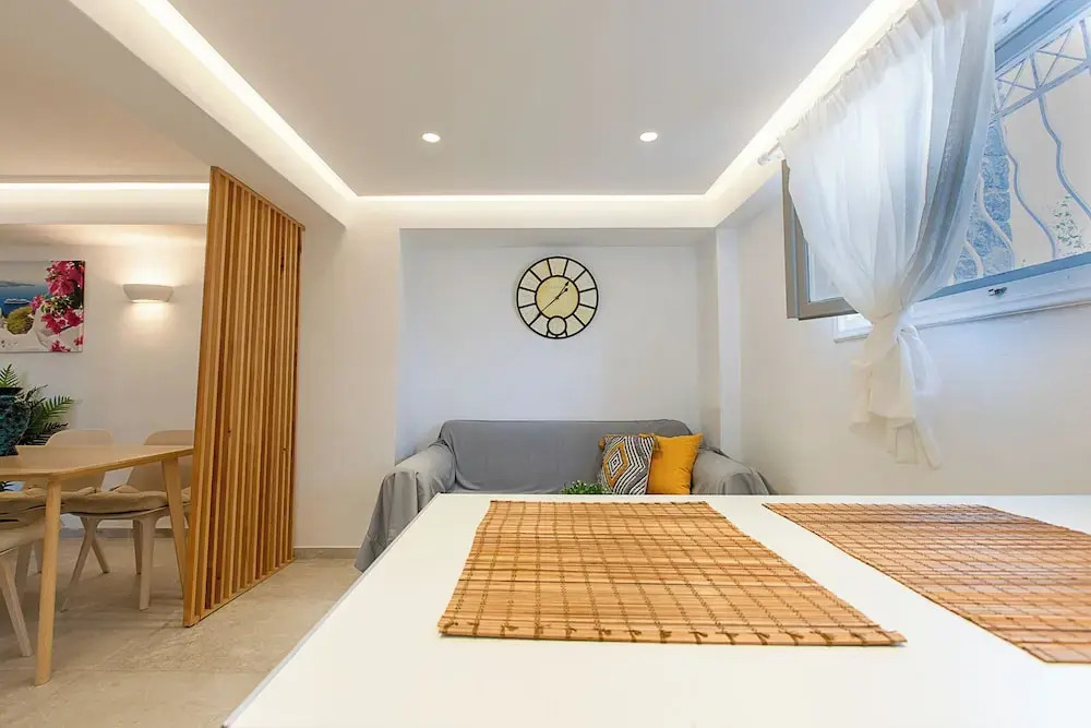 Santorini Villatzio Suites