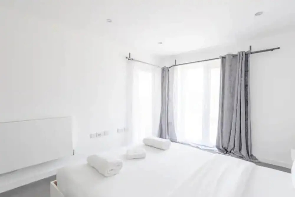 Vibrant 1BD Flat w/ Private Balcony, Camberwell!