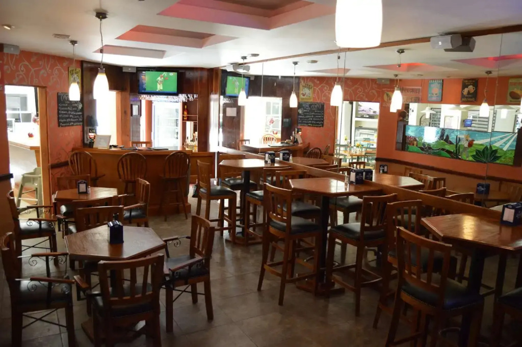 Отель Bazarell Inn