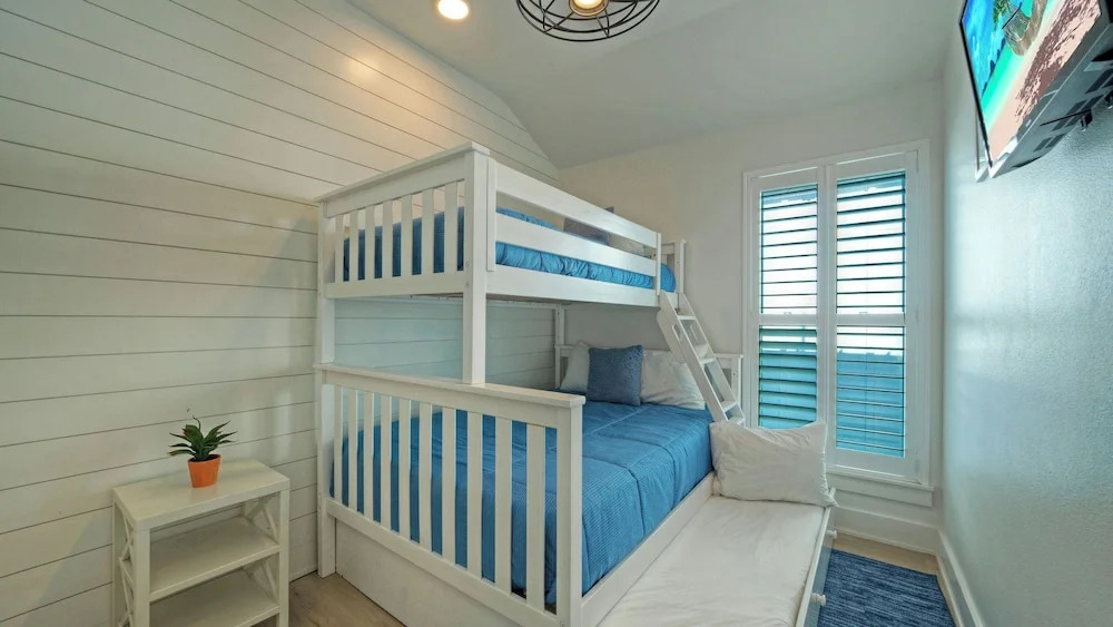 2 Dorado Dunes Homes by Avantstay Pools + Golf Cart Boardwalk Access Sleeps 22