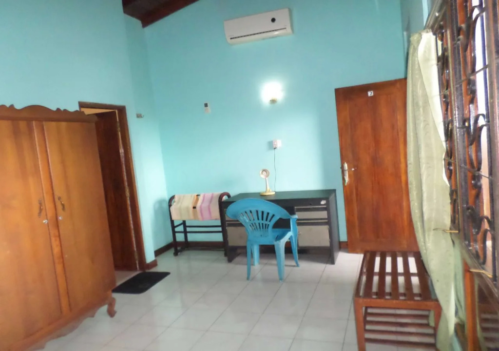 Rathna Gems Halt