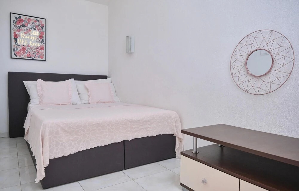 Nice Home in Podstrana With Outdoor Swimming Pool, Wifi and 2 Bedrooms