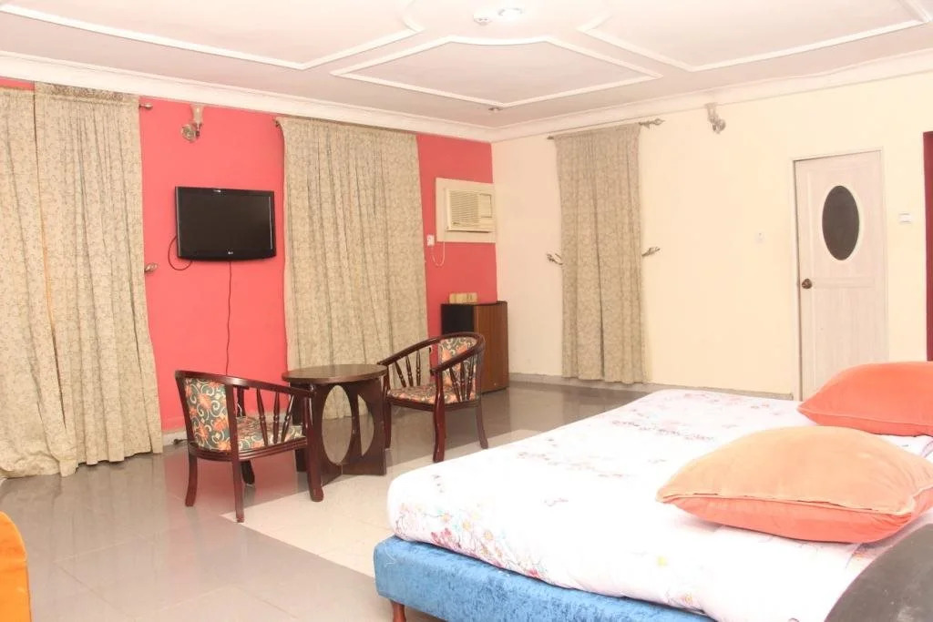 K-Kryxtal Suites