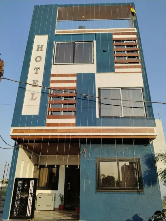 Paradise Hotel and Banquet, Indore