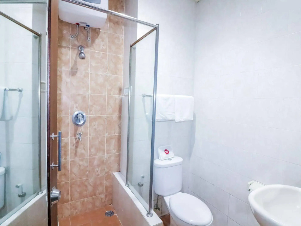 NIDA Rooms Jalan Colombo Tugu Station