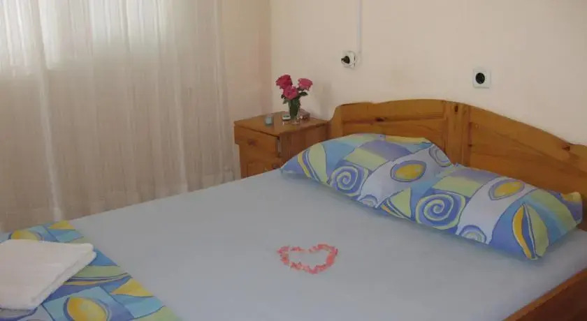 Rosi Guest House
