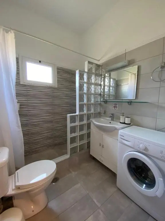 Mpanos Sea Apartment 2