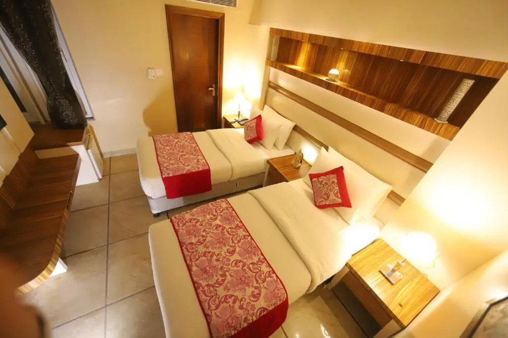 Hotel Hari Piorko Grand - 2 Min from New Delhi Railway Station