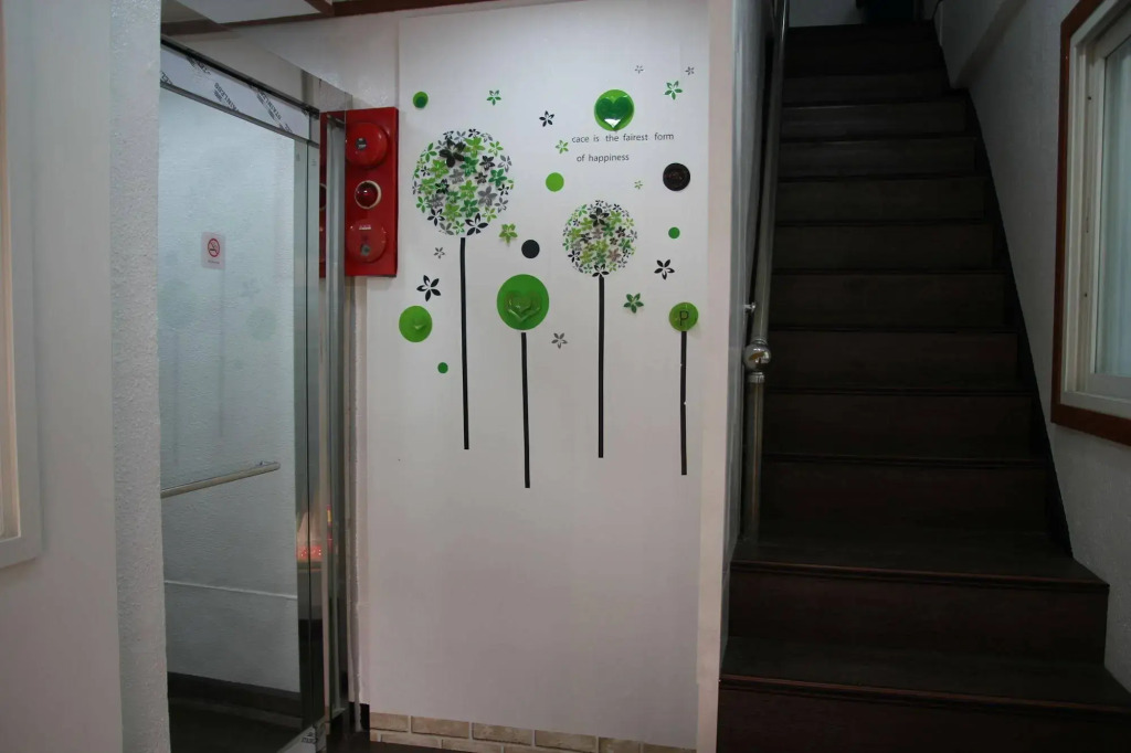 J Story Guest House