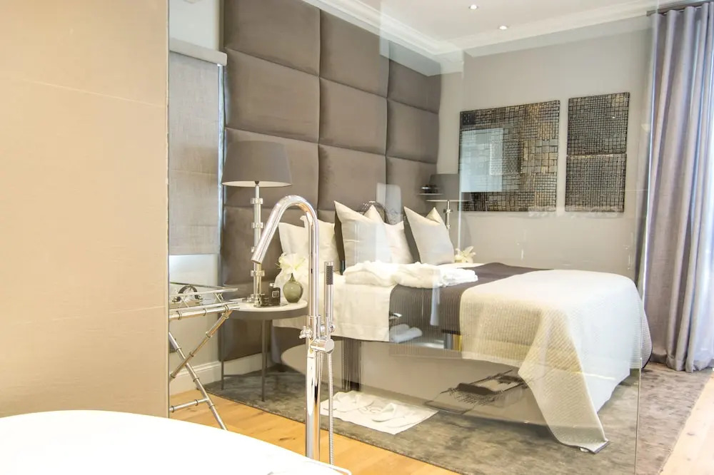Seacliff Apartments