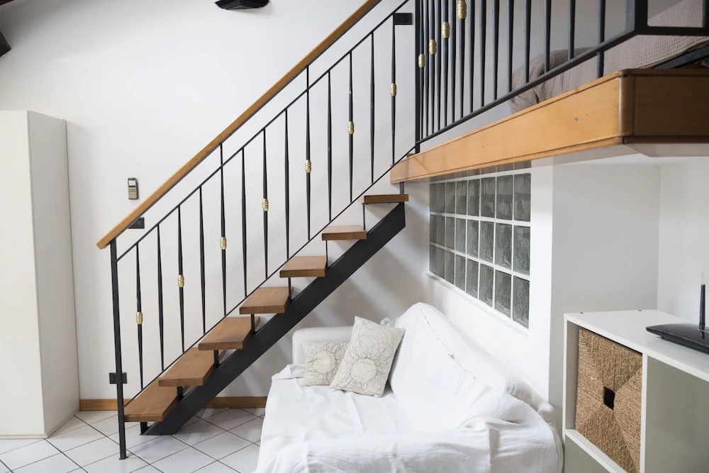 Nice and Cozy Quiet Apartment Right in the Center