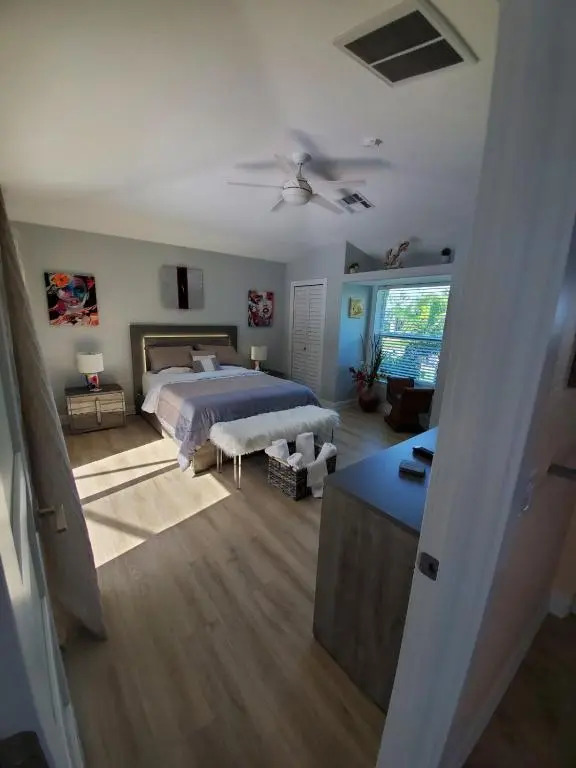 2 Private Cabanas with a private Pool and outdoor kitchen