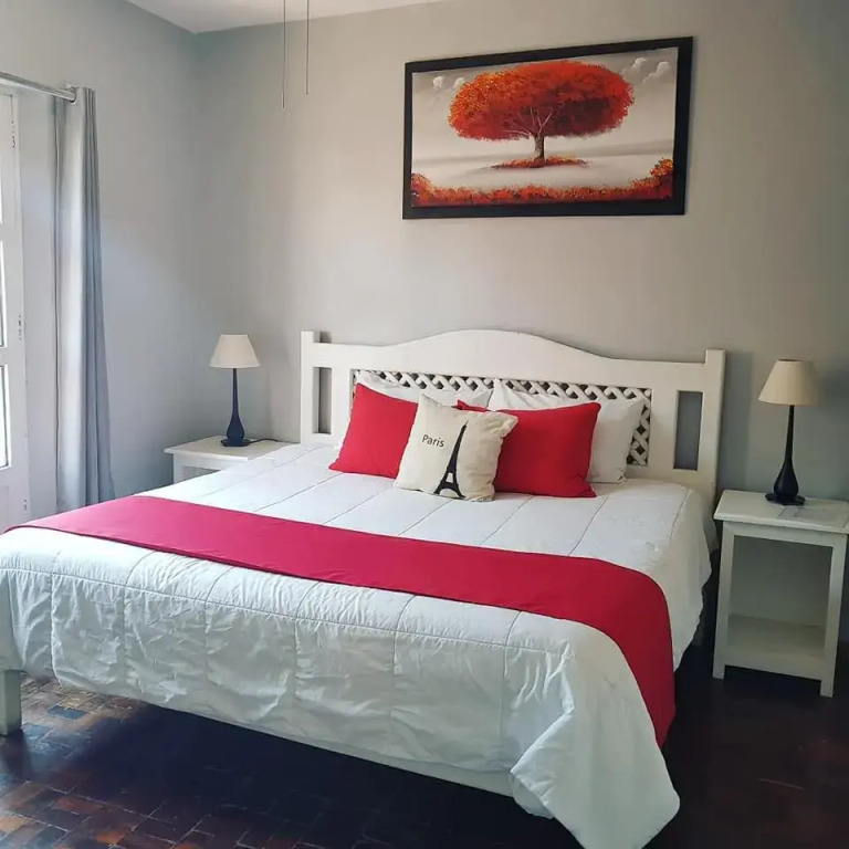 Hotel H18