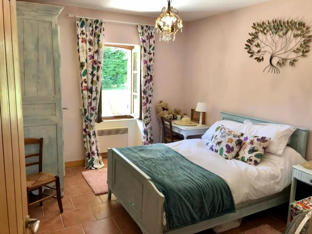 5 bedroom house with private pool, S Dordogne