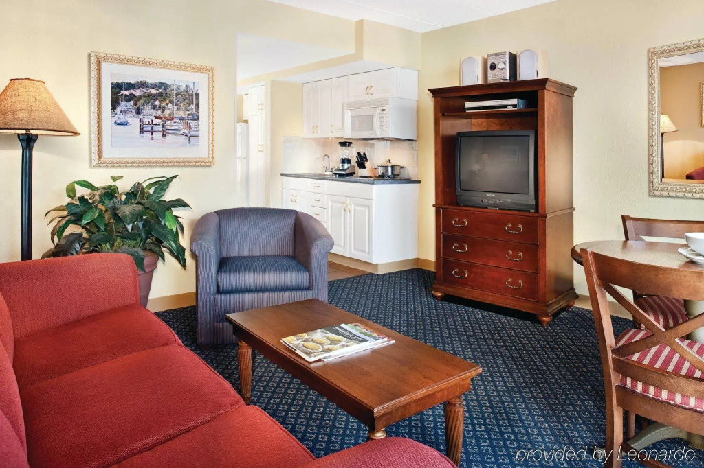 Club Wyndham Inn on Long Wharf