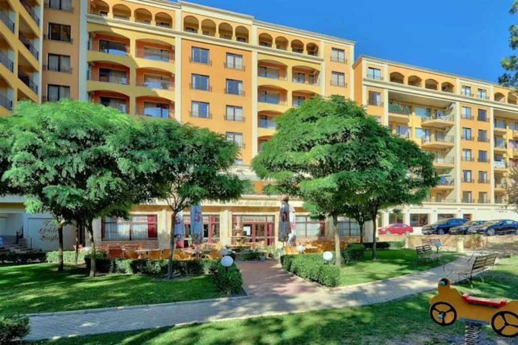 Kris Apartments at Paradise Green Park -FREE Parking