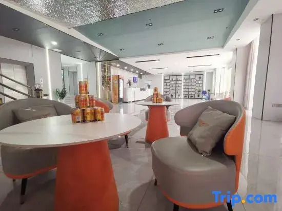 Weiduo Light Luxury Hotel (Huizhou Honghua Lake Branch)