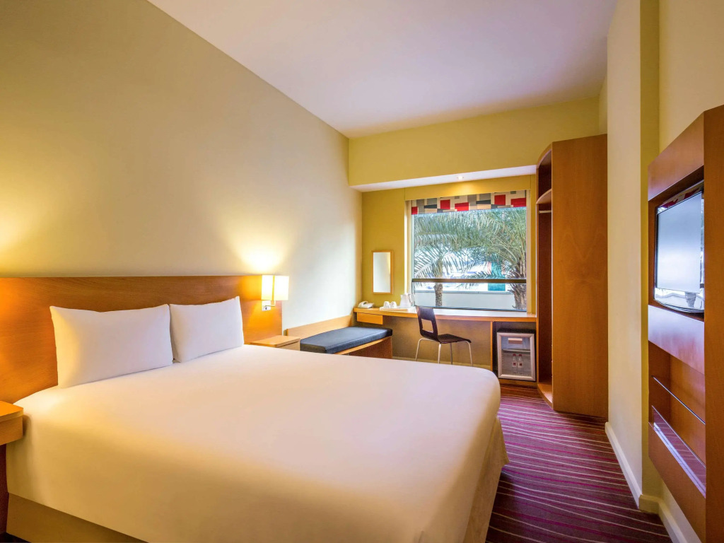 Отель Ibis Mall Avenue Dubai
