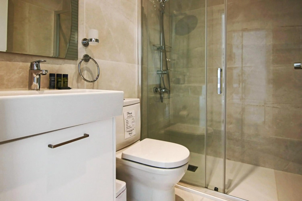 Phaedrus Living: Luxury Villa Ellison