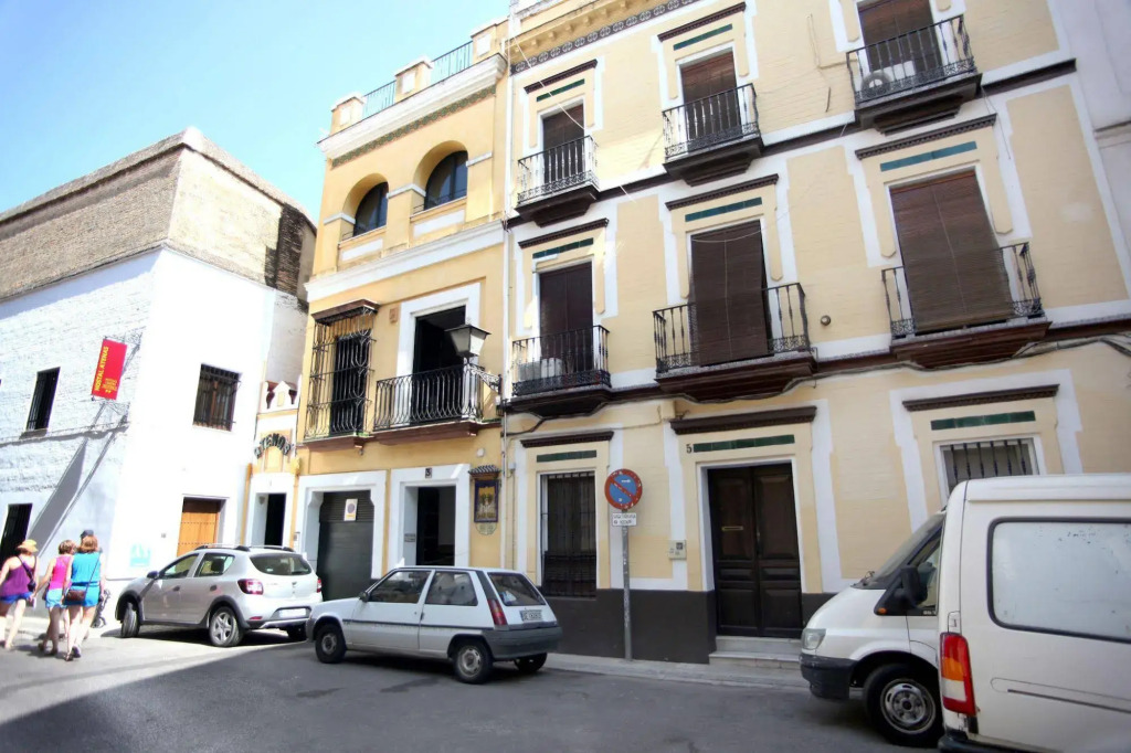 Casa Pilatos Suites Apartments