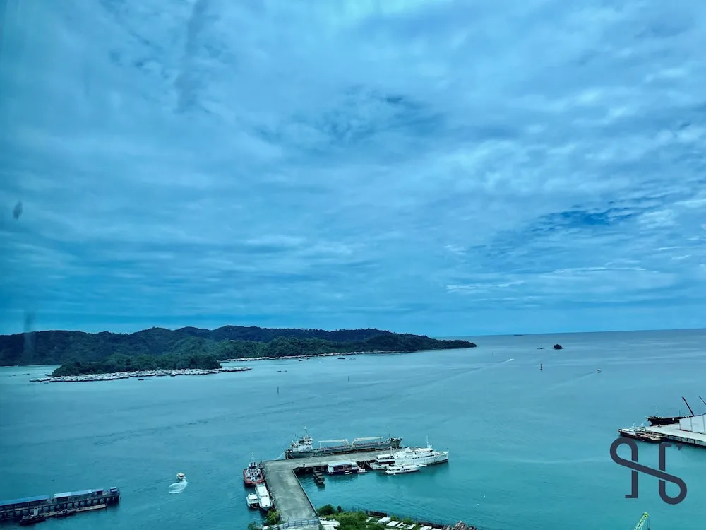 Homesuite Home at Jesselton Quay