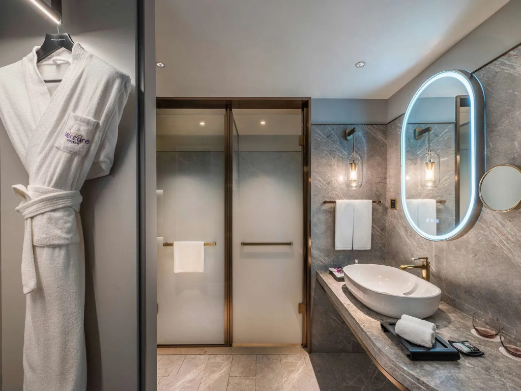Mercure Chengdu Chunxi Taikoo Li -Walk to Pedestrian Street
