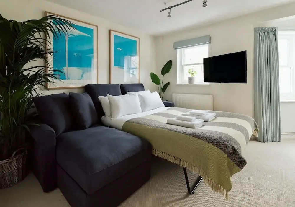 Colourful House 3 Bed Apt - Notting Hill