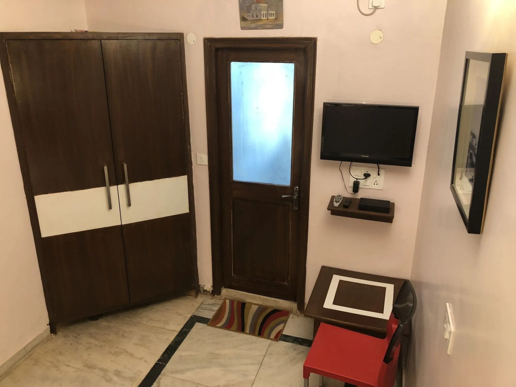 Sailors Home - C6, Vasant Kunj