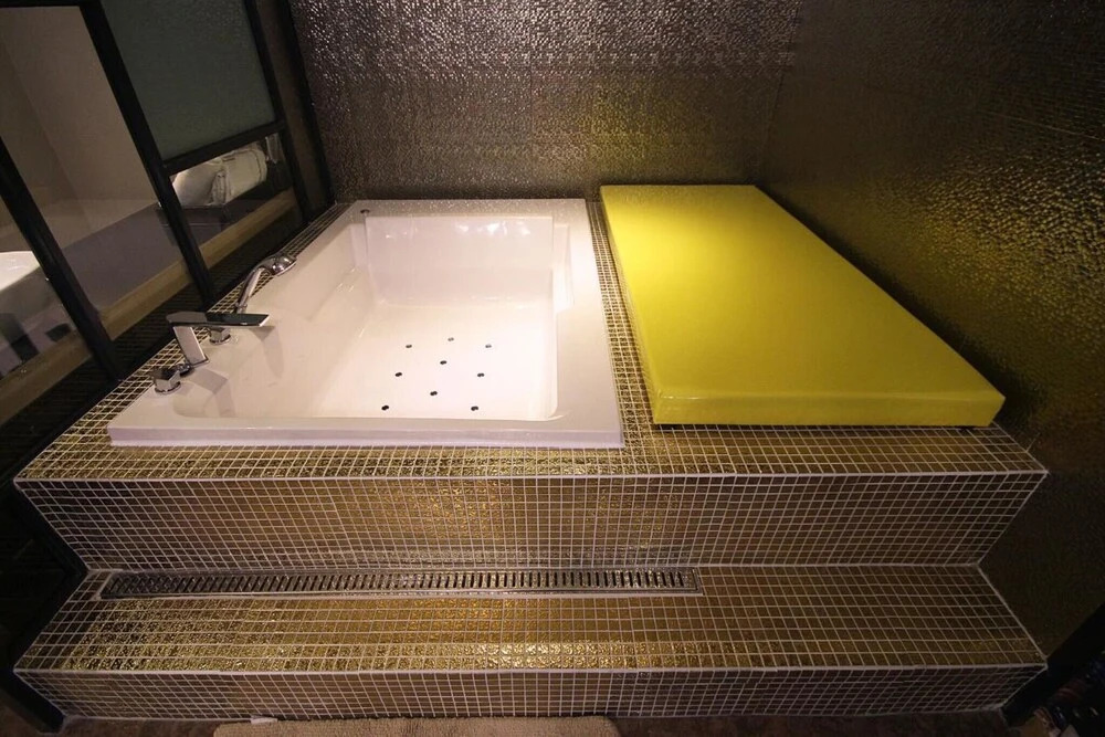 OHHO Hotel