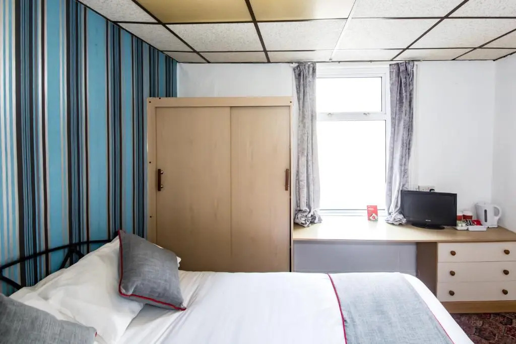 MyRoomz Silver Strand Hotel